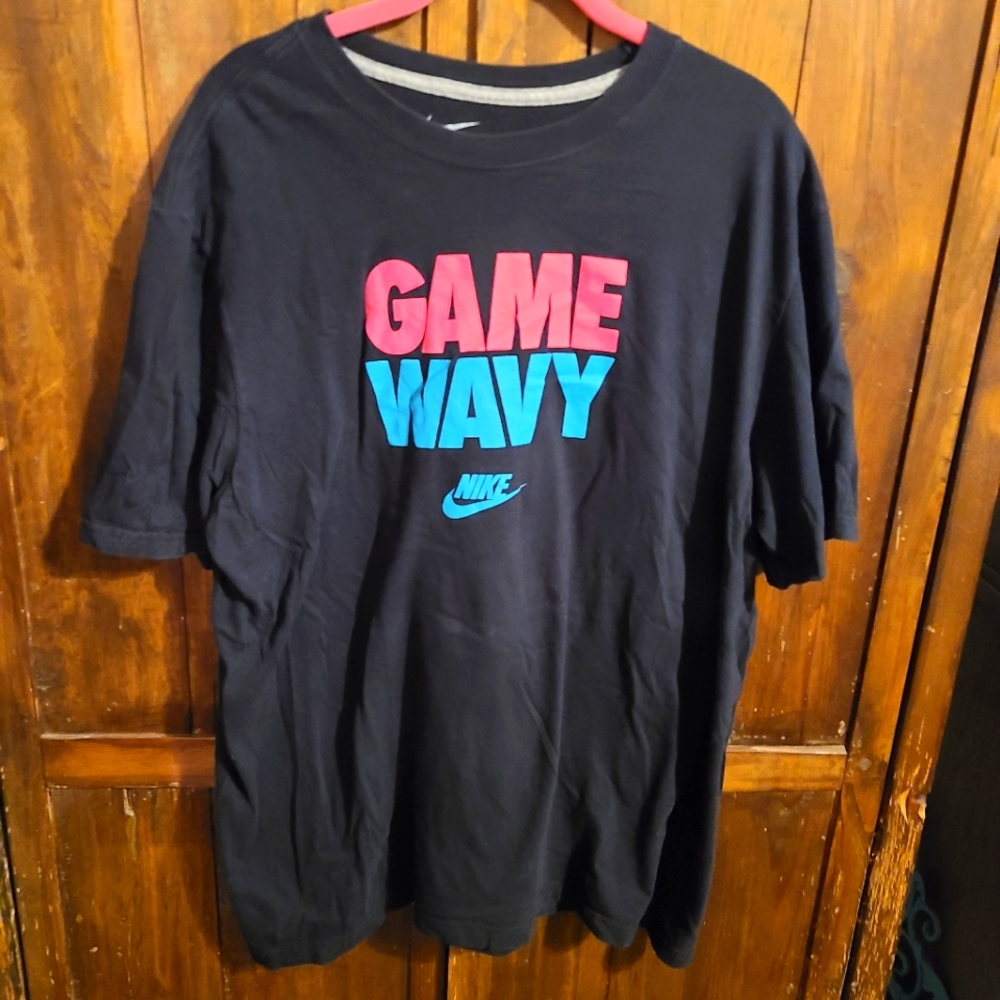 Men's Nike shirt